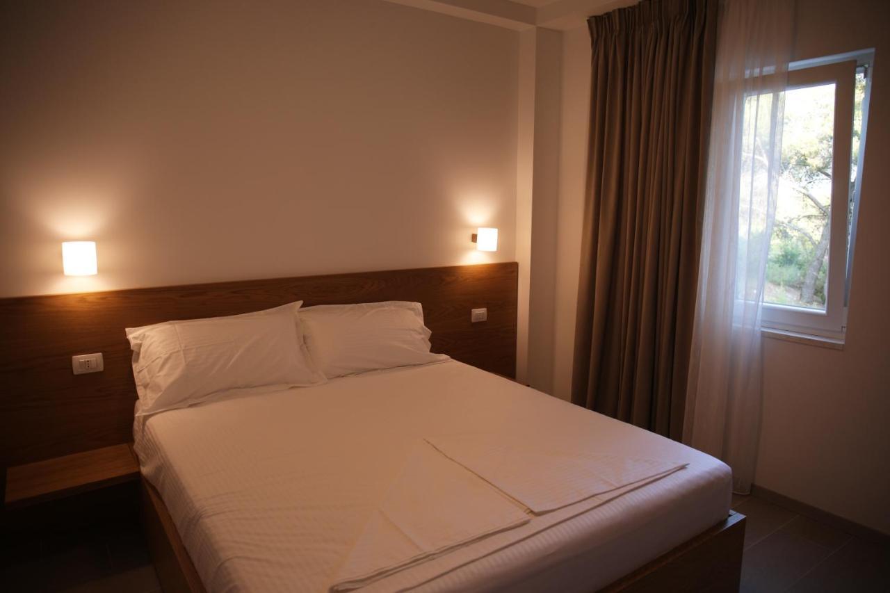 Serenity In Hotel Lezhë Exterior foto